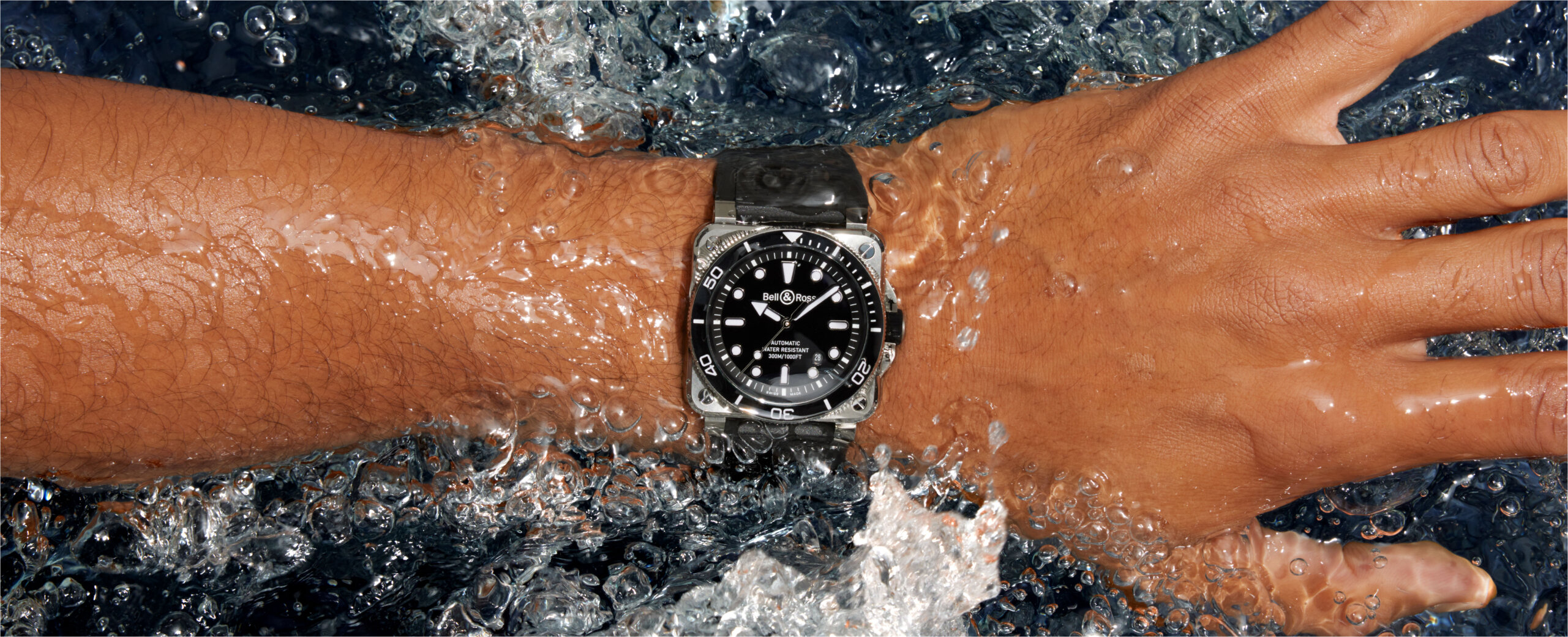 Bell & ross diver 300 hotsell